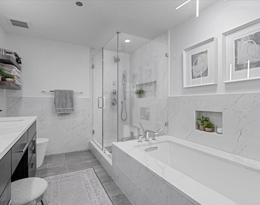 530 N Lake Shore Drive - Photo Thumbnail 22