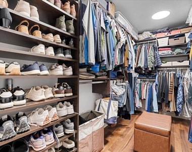 530 N Lake Shore Drive - Photo Thumbnail 23