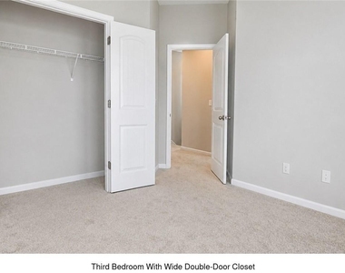 320 Beacons Place - Photo Thumbnail 20