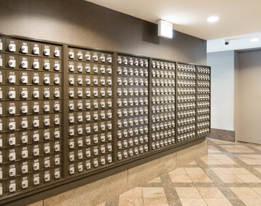 440 N Mcclurg Court - Photo Thumbnail 20