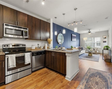 131 Ponce De Leon Avenue - Photo Thumbnail 1
