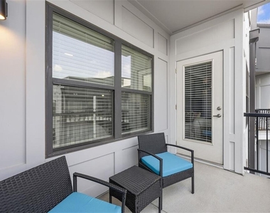 131 Ponce De Leon Avenue - Photo Thumbnail 13