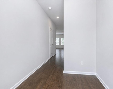 3370 Highbury Way - Photo Thumbnail 1