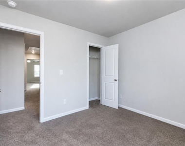 3370 Highbury Way - Photo Thumbnail 12