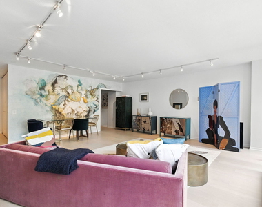 900 N Lake Shore Drive - Photo Thumbnail 5