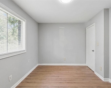 4855 College Street - Photo Thumbnail 5
