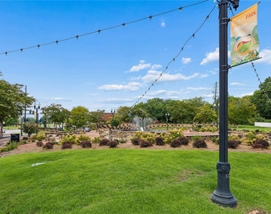 4855 College Street - Photo Thumbnail 9
