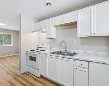 4855 College Street - Photo Thumbnail 3