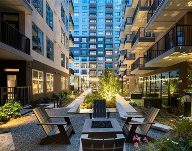 200 Nerem Street Nw - Photo Thumbnail 5