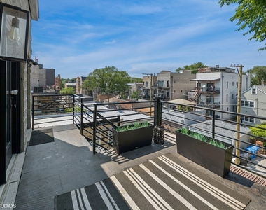 2440 W Cortez Street - Photo Thumbnail 15