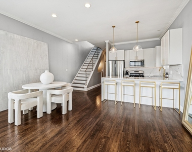2440 W Cortez Street - Photo Thumbnail 7