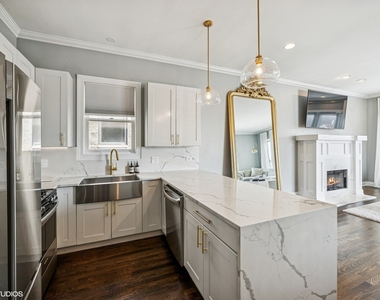 2440 W Cortez Street - Photo Thumbnail 2