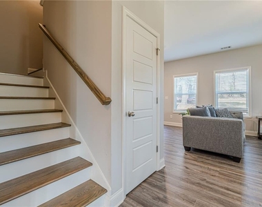 123 Mulberry Drive - Photo Thumbnail 24