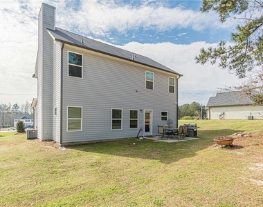 123 Mulberry Drive - Photo Thumbnail 3