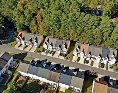 2913 Greyhawk Lane - Photo Thumbnail 39