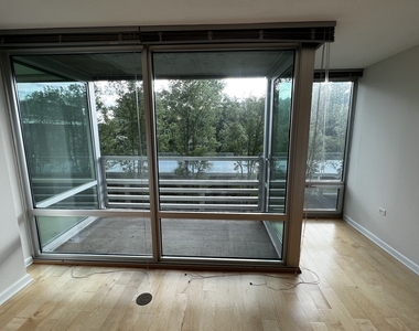9655 Woods Drive - Photo Thumbnail 7