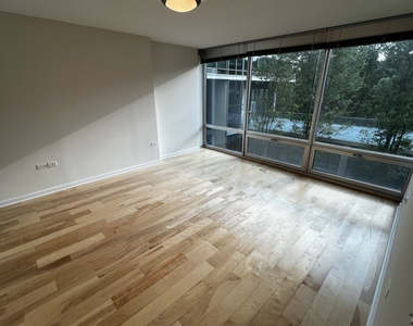 9655 Woods Drive - Photo Thumbnail 18
