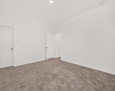 3623 Rock Ledge Drive - Photo Thumbnail 28