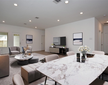 8426 Manta Ray Drive - Photo Thumbnail 8