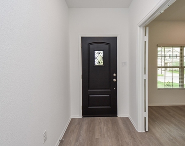 8426 Manta Ray Drive - Photo Thumbnail 4