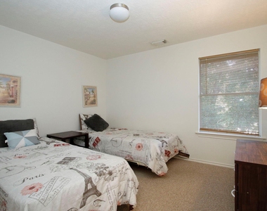 191 N Burberry Park Circle - Photo Thumbnail 24