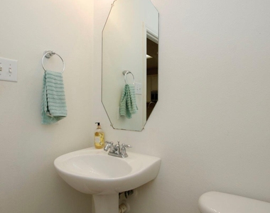 191 N Burberry Park Circle - Photo Thumbnail 14