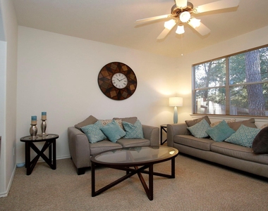 191 N Burberry Park Circle - Photo Thumbnail 11