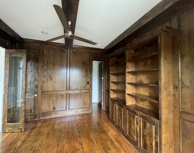 238 W 24th Street - Photo Thumbnail 21