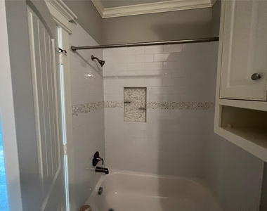 238 W 24th Street - Photo Thumbnail 9