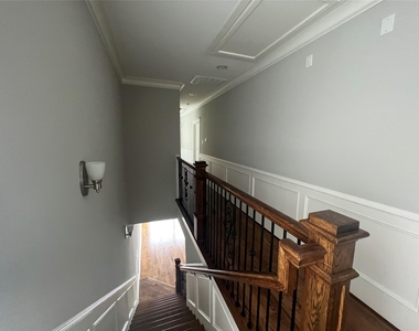 238 W 24th Street - Photo Thumbnail 12