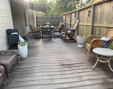 10022 Bell Towne Drive - Photo Thumbnail 3