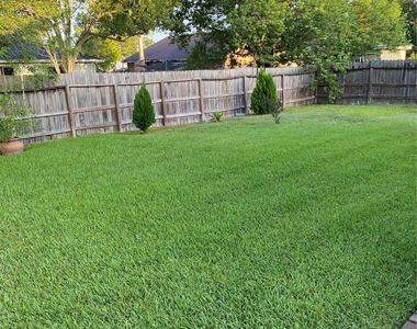 10022 Bell Towne Drive - Photo Thumbnail 6