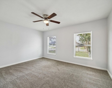 705 Westshire Drive - Photo Thumbnail 6