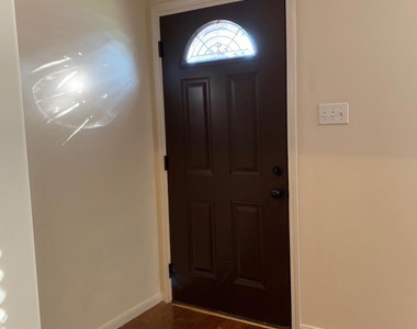 28814 Waltham Street - Photo Thumbnail 3