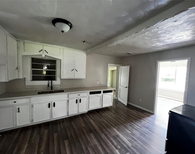 3785 Goliad Street - Photo Thumbnail 4