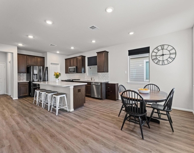 5343 Marisol Cove Drive - Photo Thumbnail 11