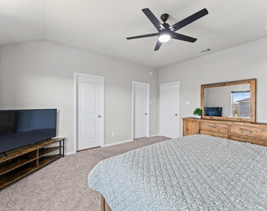 5343 Marisol Cove Drive - Photo Thumbnail 16