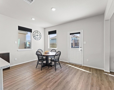 5343 Marisol Cove Drive - Photo Thumbnail 10
