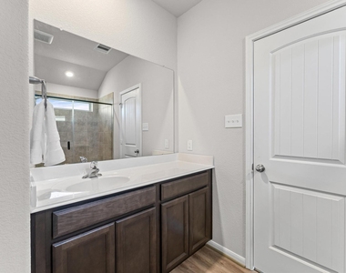 5343 Marisol Cove Drive - Photo Thumbnail 19