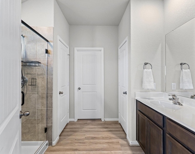 5343 Marisol Cove Drive - Photo Thumbnail 17