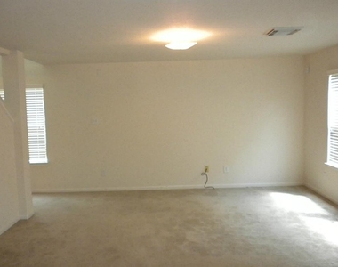 19211 Cedarsham Lane - Photo Thumbnail 5