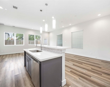 1411 Bigelow Street - Photo Thumbnail 11