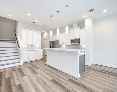 1411 Bigelow Street - Photo Thumbnail 7