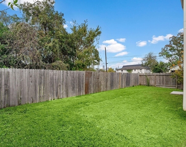3002 Paige Street - Photo Thumbnail 19