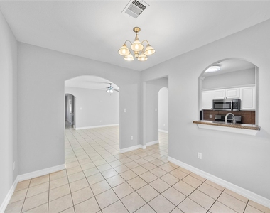 3002 Paige Street - Photo Thumbnail 4