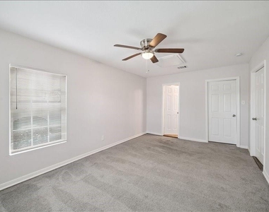 820 Texas Street - Photo Thumbnail 6
