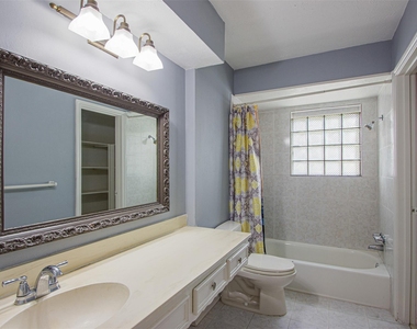 9710 Springmont - Photo Thumbnail 9