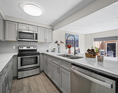 6171 Dryad Drive - Photo Thumbnail 7