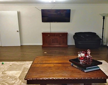 5711 Capello Drive - Photo Thumbnail 11
