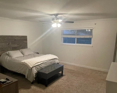5711 Capello Drive - Photo Thumbnail 9